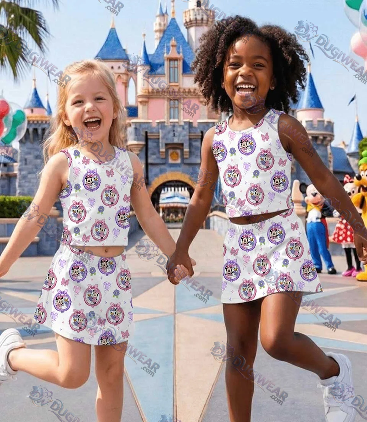 Disney Minnie Mouse & Daisy Duck Matching Mom and Me Dress Set, Cute Friends Theme Park Vacation Outfit Disney Minnie Mouse & Daisy Duck Matching Mom and Me Dress Set, Cute Friends Theme Park Vacation Outfit