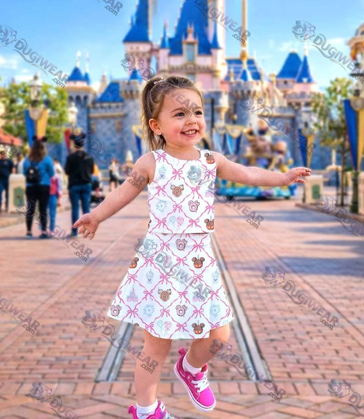 Disney Parks Matching Mom and Me Dress Set, Family Vacation Theme Park Outfit Disney Parks Matching Mom and Me Dress Set, Family Vacation Theme Park Outfit
